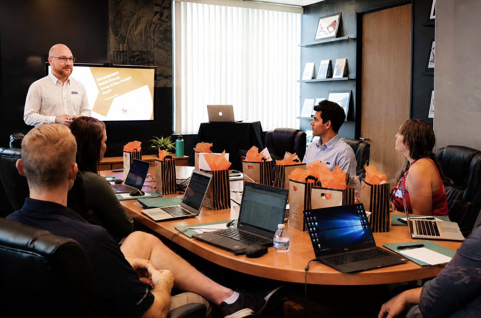 ActionCOACH one-on-one business coaching session in progress