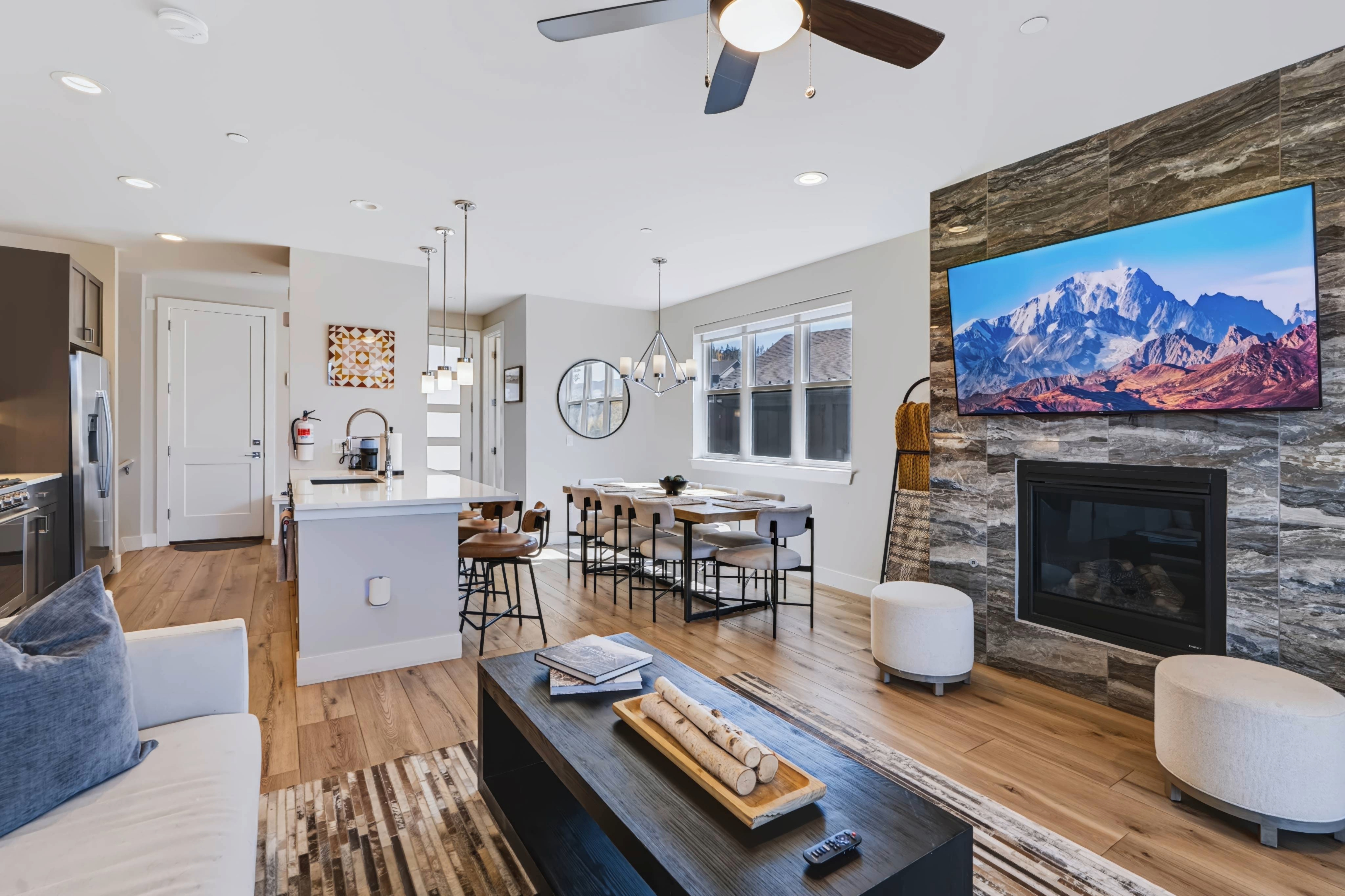 Open-Concept Great Room & Fireplace