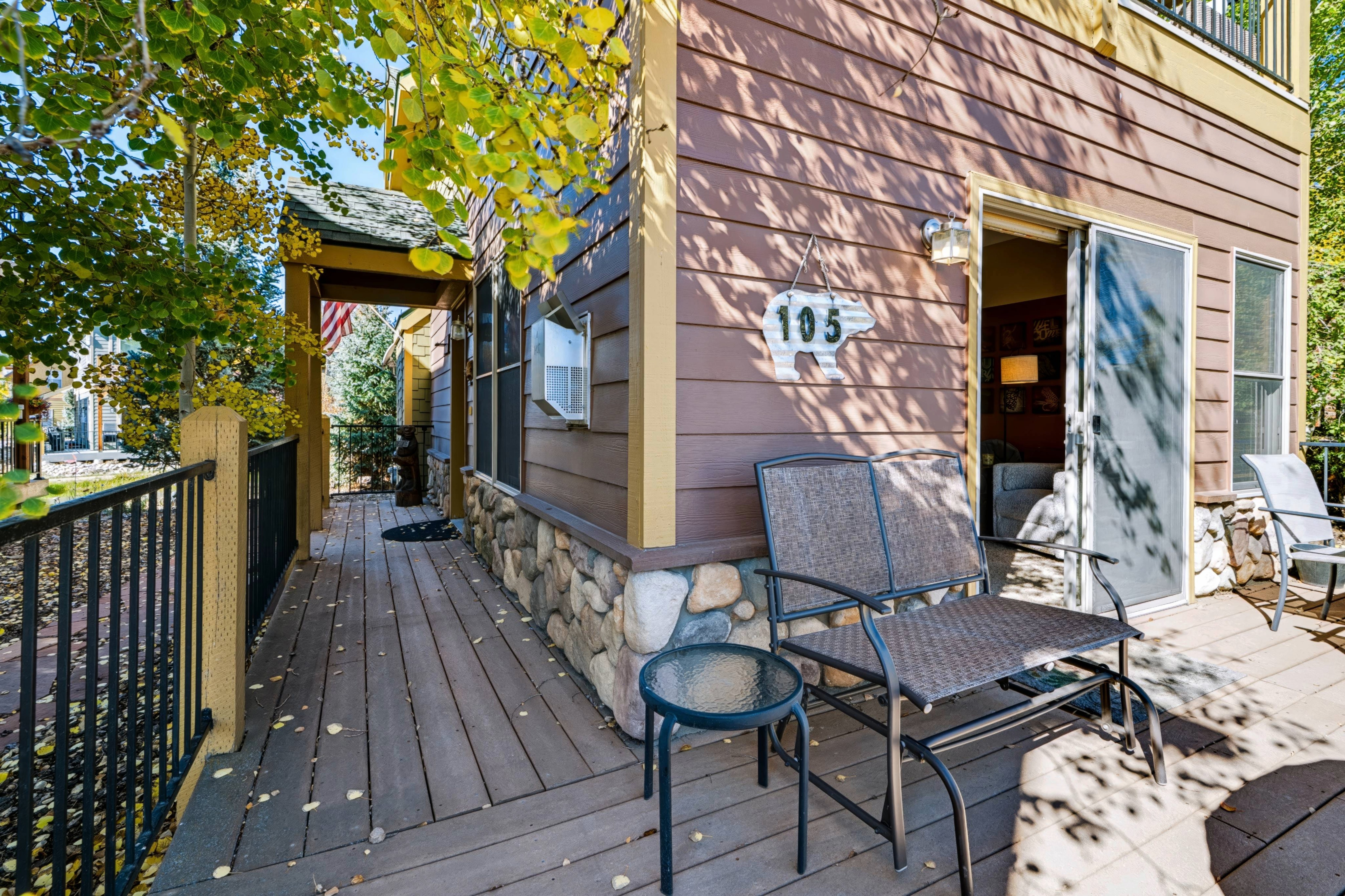 Sunny Private Patio & Deck Walkway