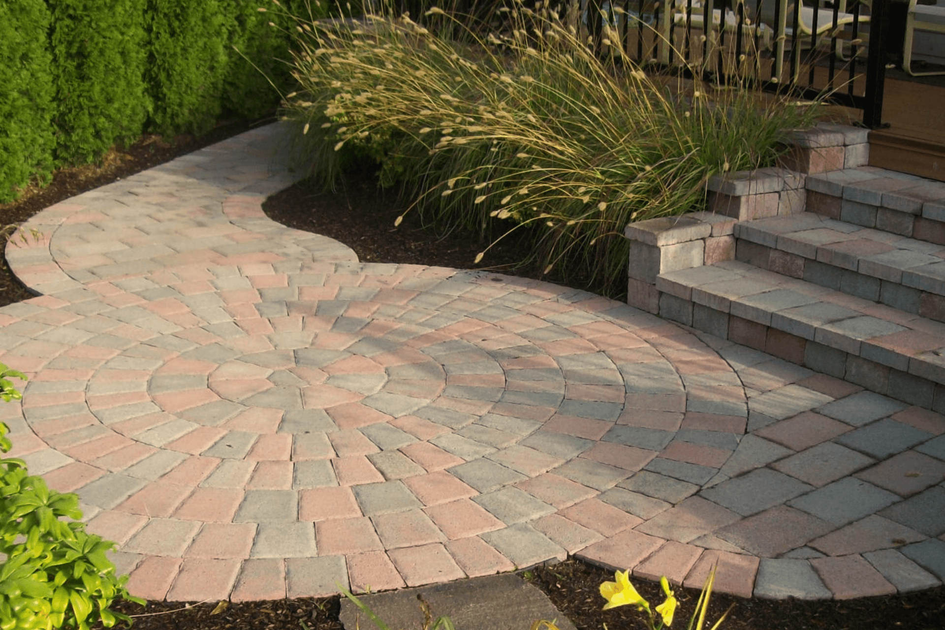 Paver patio and walkway in Salem, Oregon