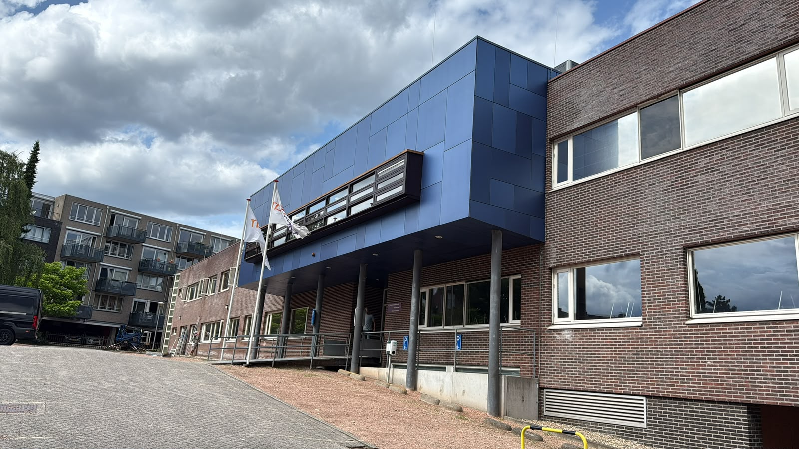 Bedrijfspand schilderwerk — Gerrits Schilderwerk en Onderhoud Arnhem