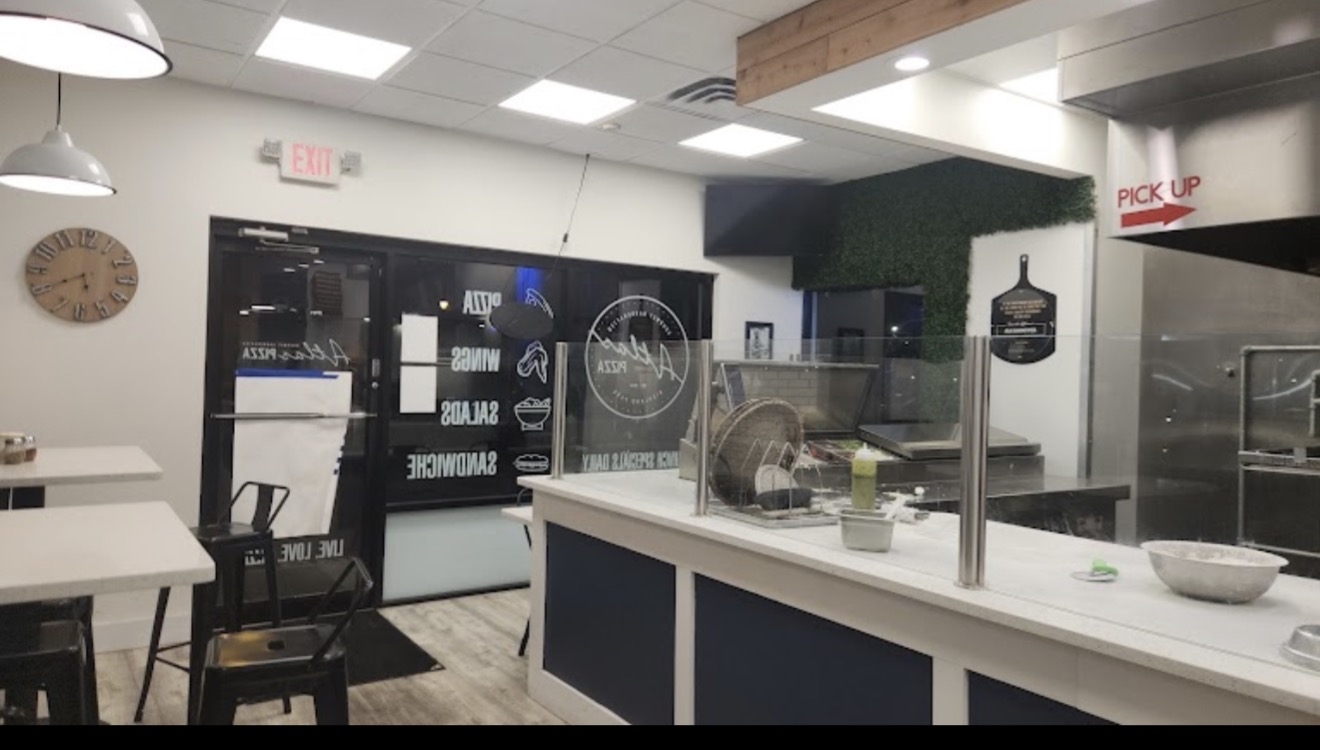 Sam's Pizza & Deli - Image 3