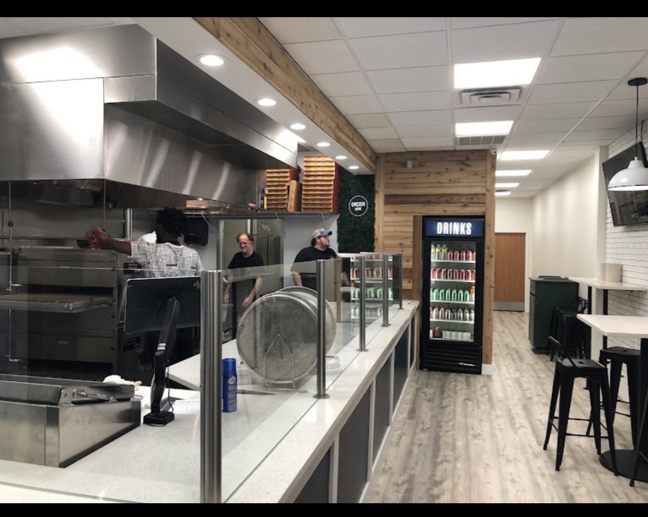 Sam's Pizza & Deli - Image 4