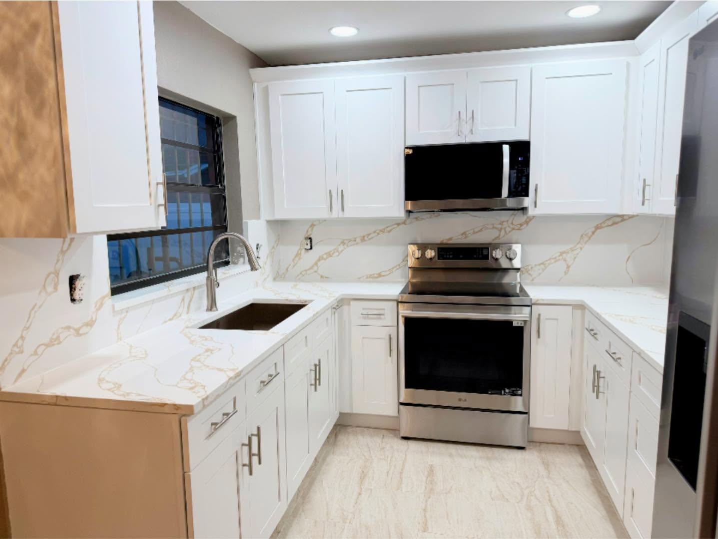 Stunning Calacatta Design Kitchen - Image 3