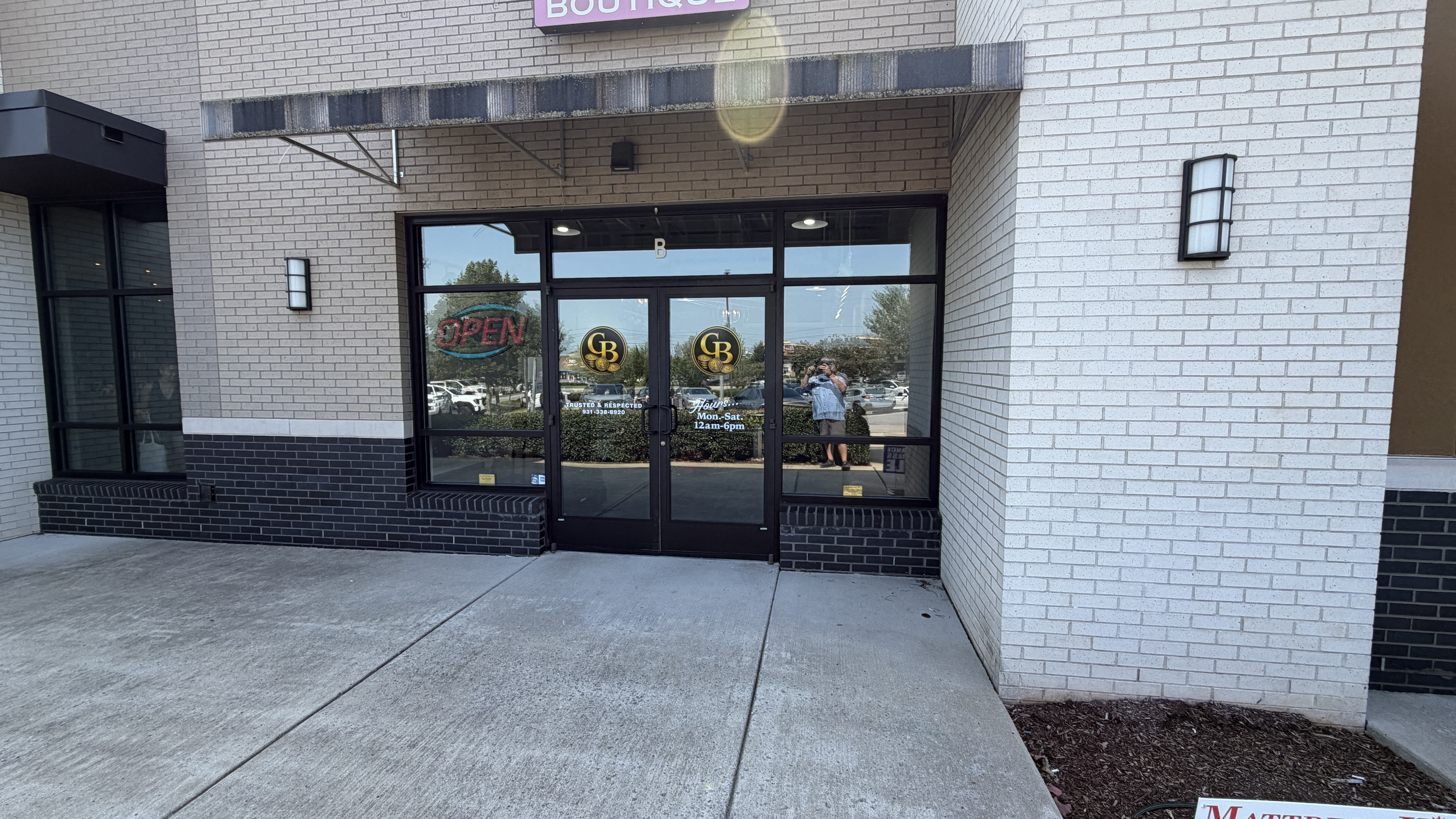 Gold Buyers of Murfreesboro Storefront