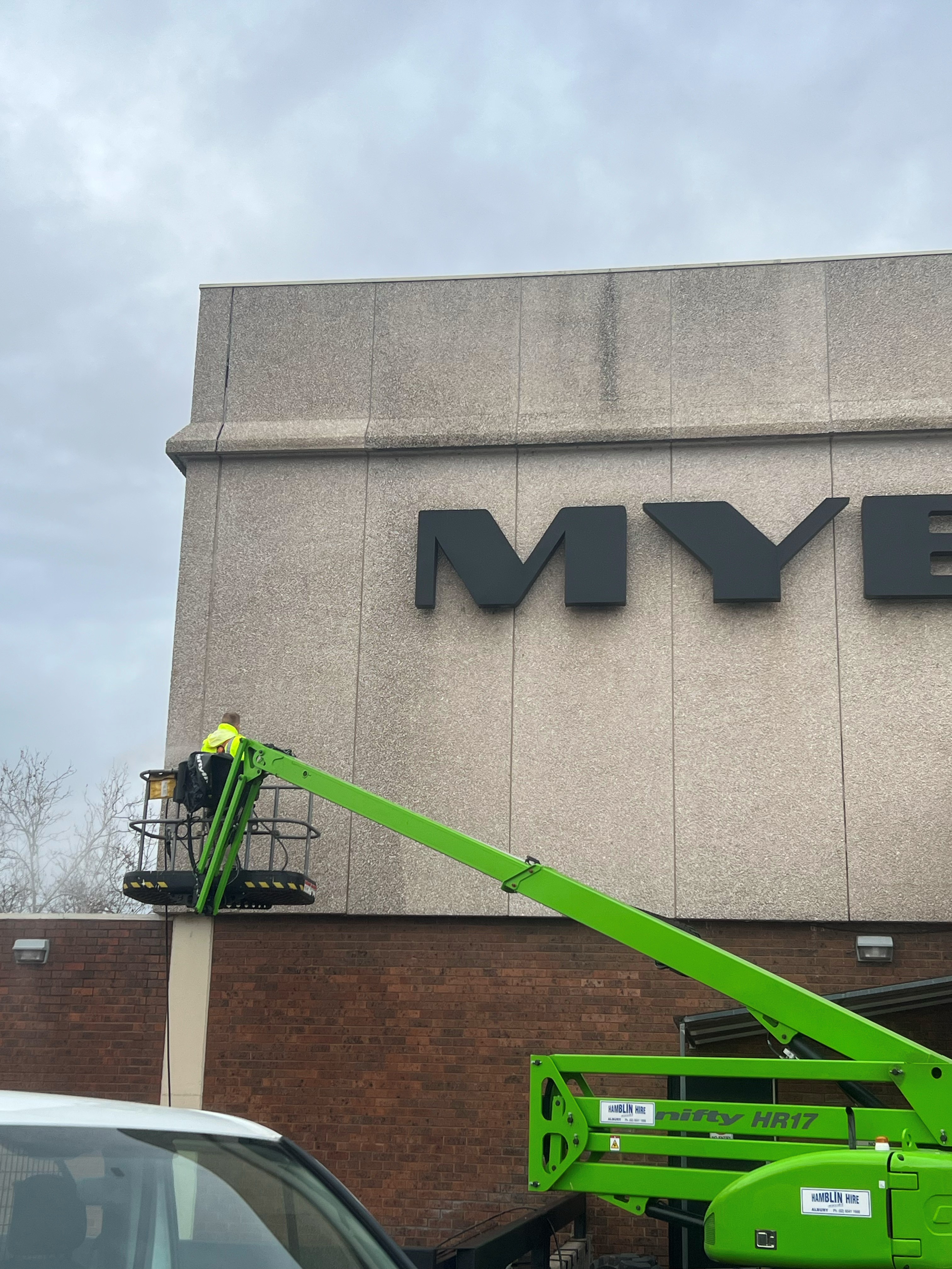 Commercial signage and building exterior maintenance