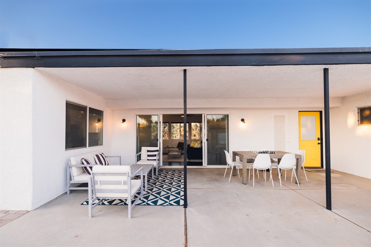 Covered outdoor patio at The Luxe Hi Desert High Desert desert home thumbnail