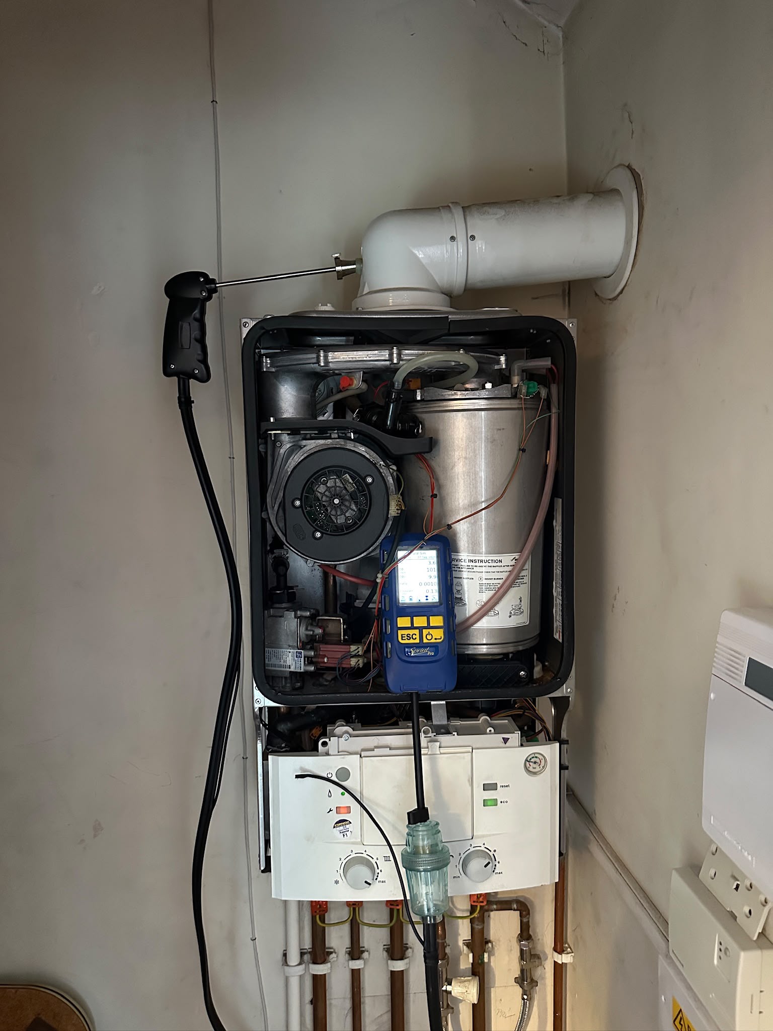 Boiler flue gas analysis and combustion safety check by Gas Safe engineer