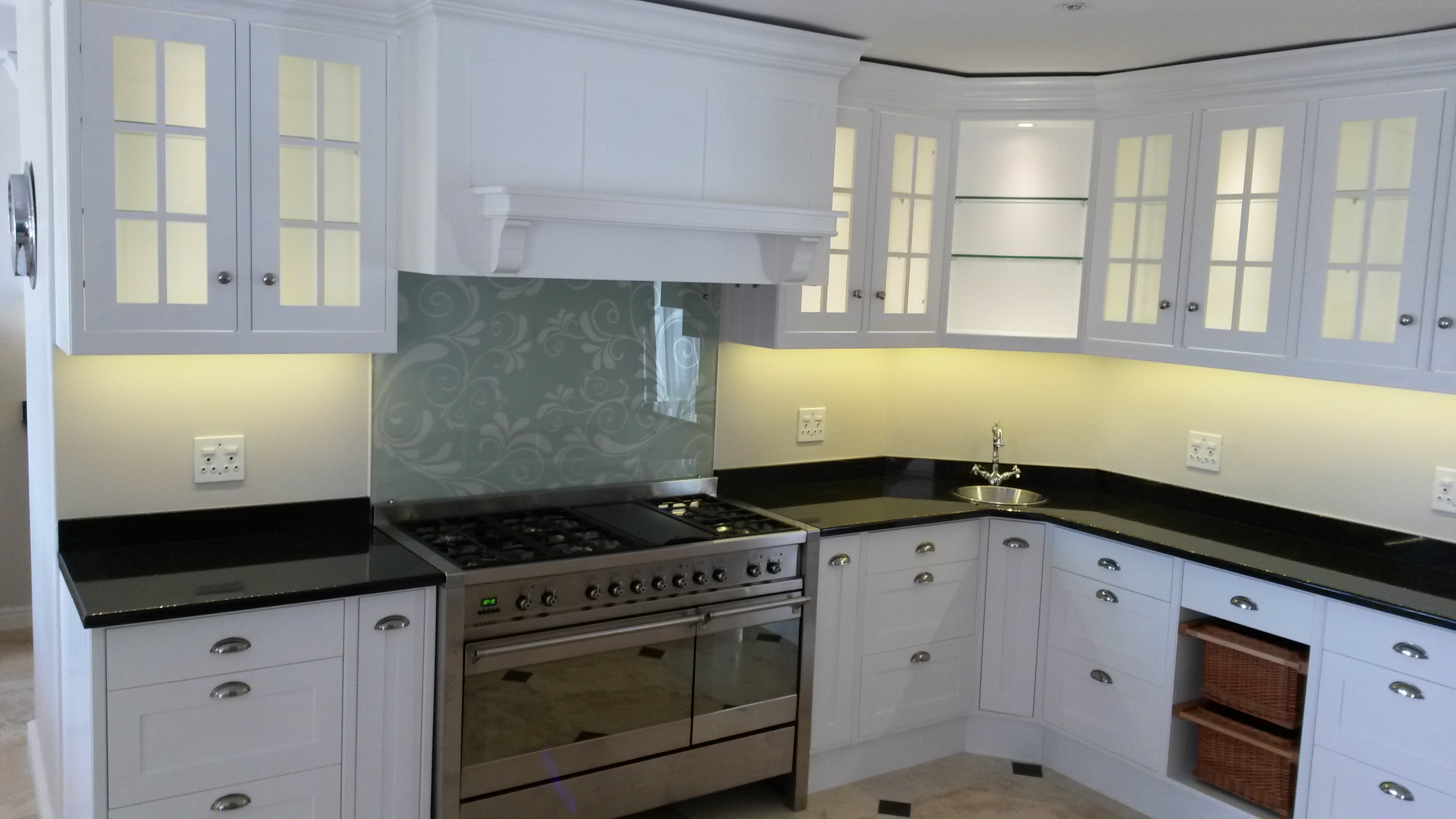 Various Kitchens - Image 5
