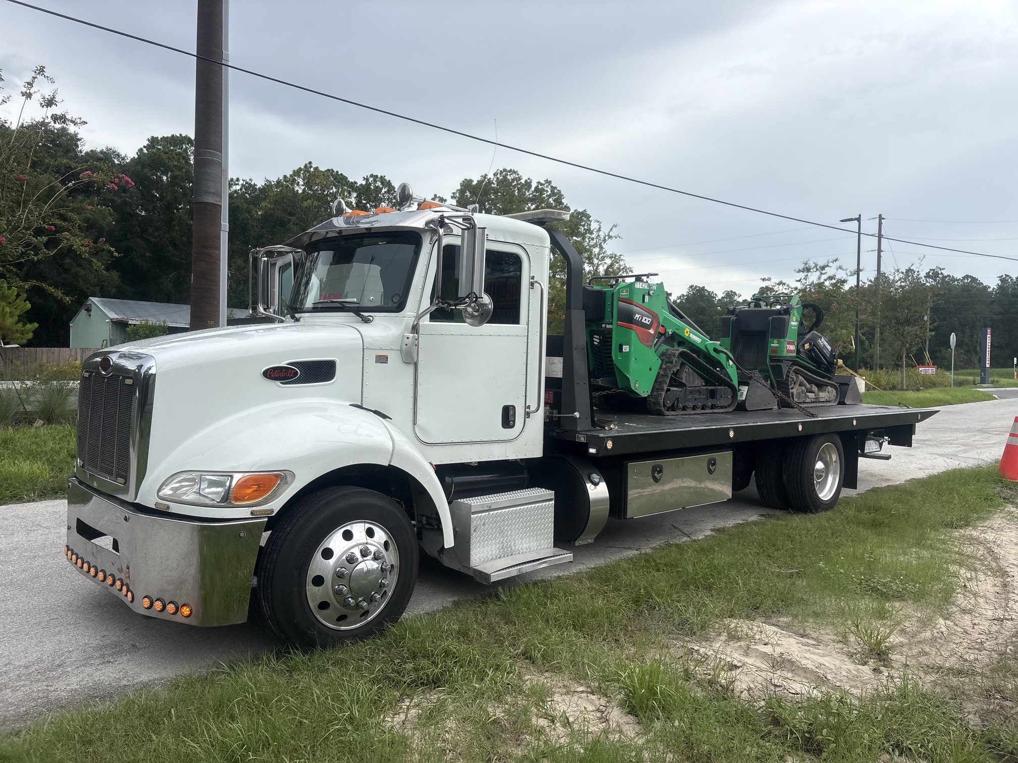 Heavy Duty Peterbilt Hauler