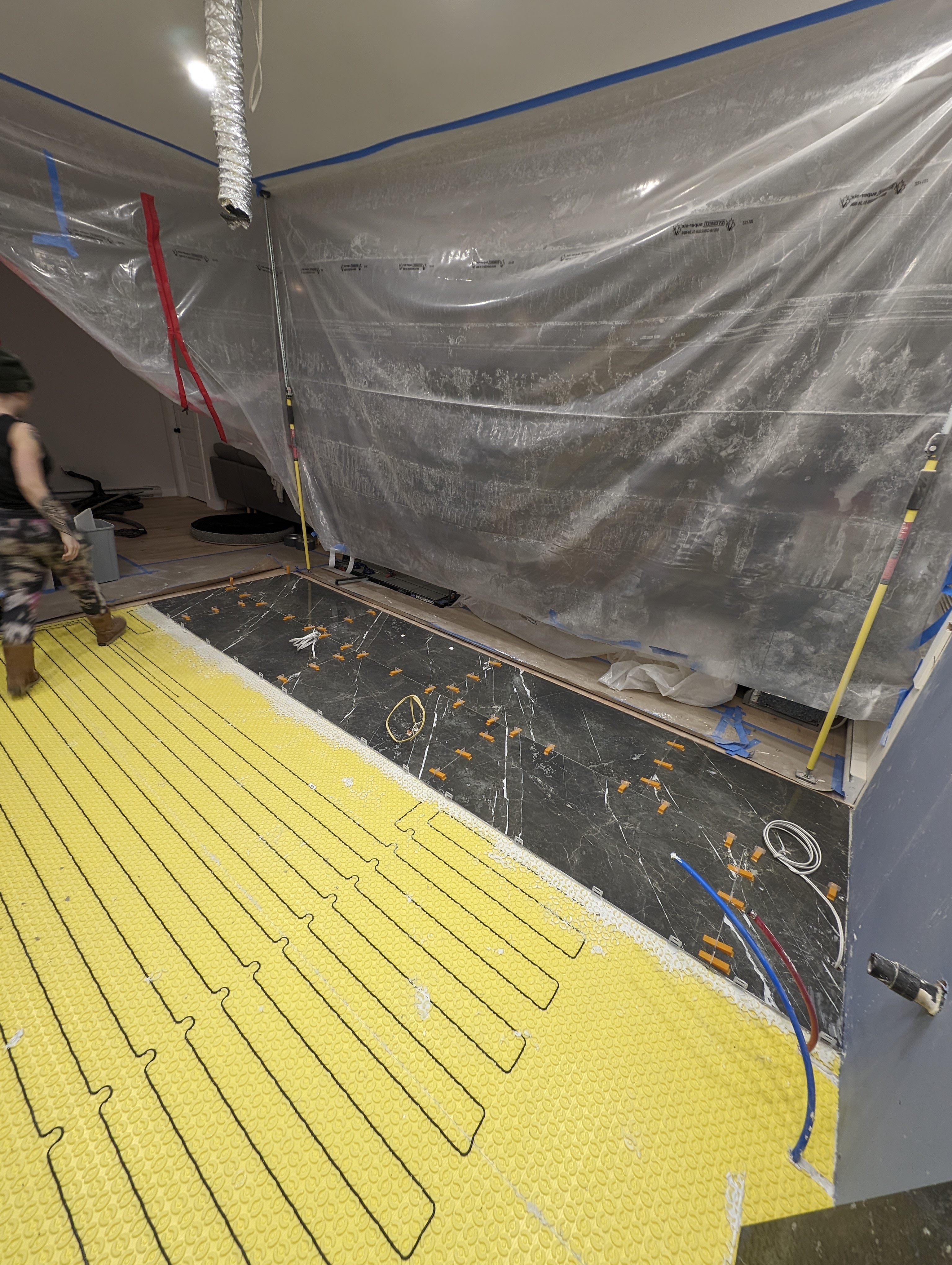 Installation minutieuse de chauffage électrique