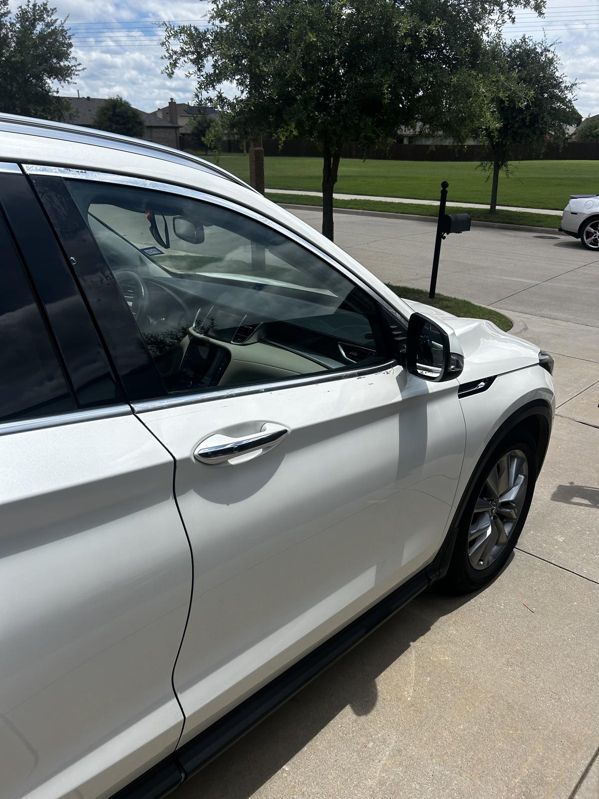 Shattered Passenger Side Door Glass Mobile Repair