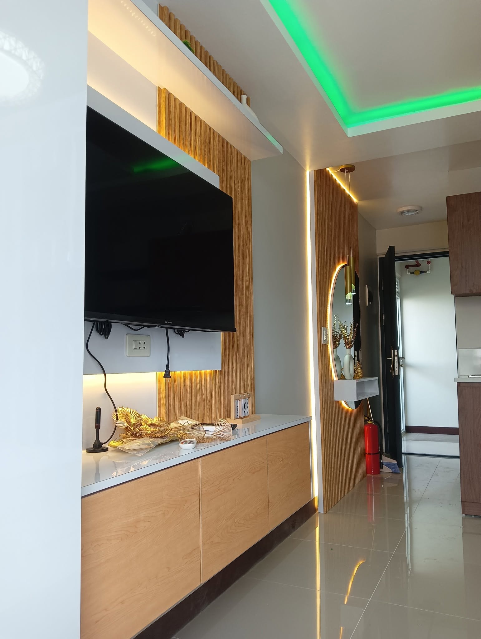 Modern TV Credenza & Cove Lighting Systems