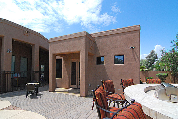 Coordinated southwest stucco exterior of Gilbert guest house addition