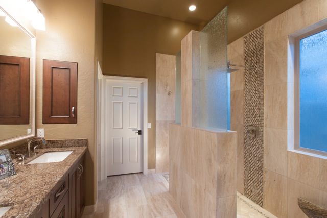 Two-Entry Walk-Through Shower — Phoenix, AZ