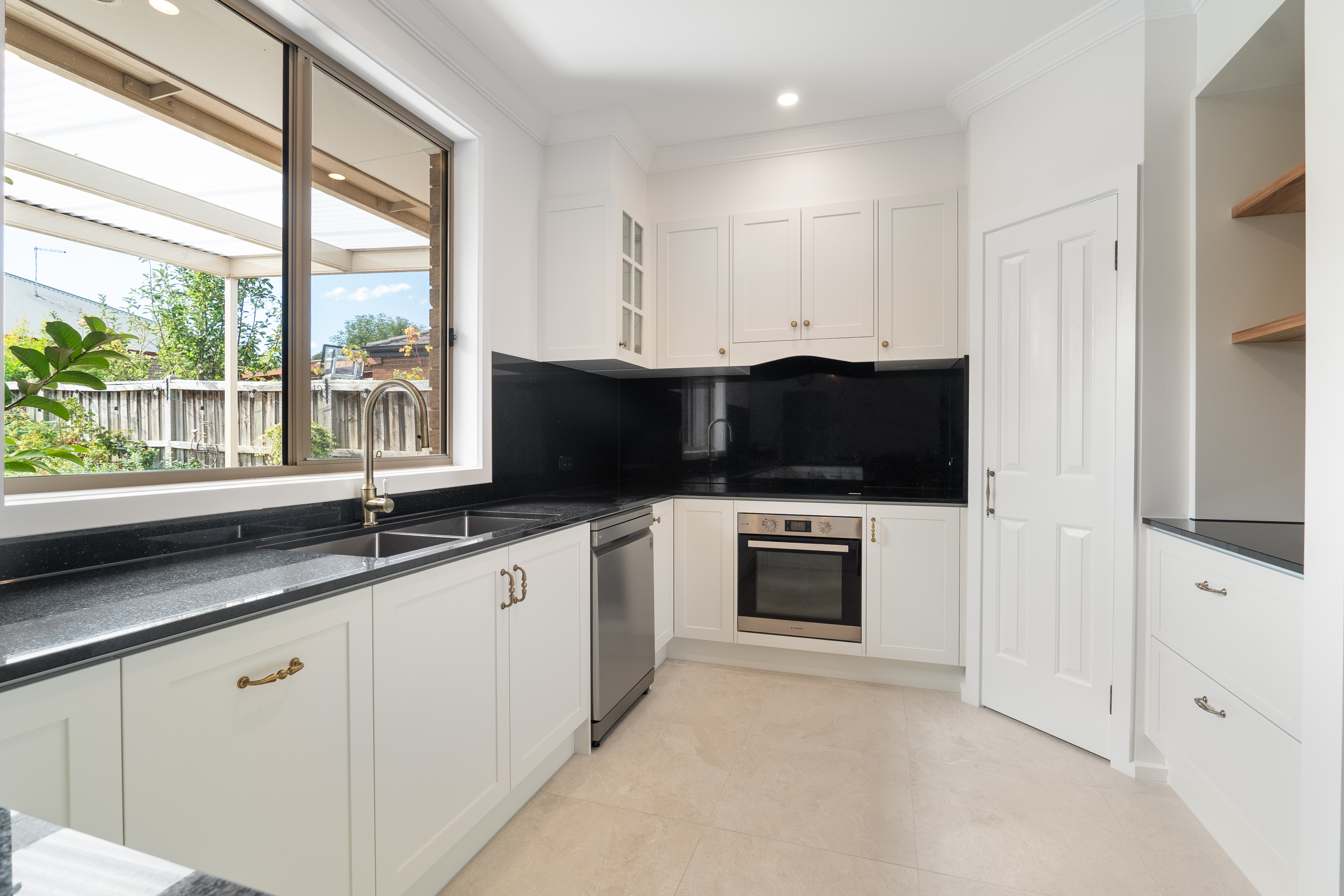 CRAIGIEBURN Kitchen