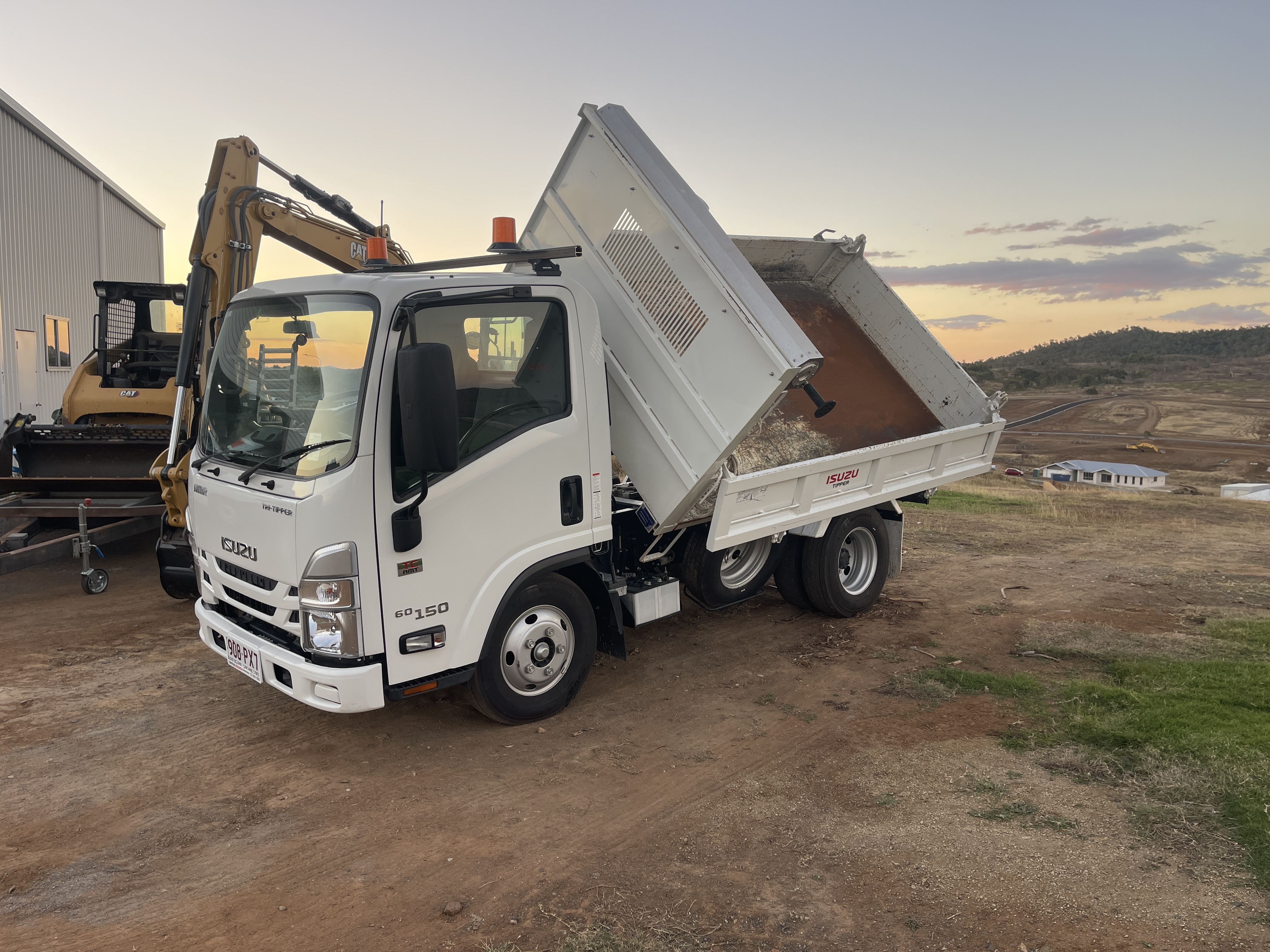 Isuzu NMR Automatic Tipper Truck