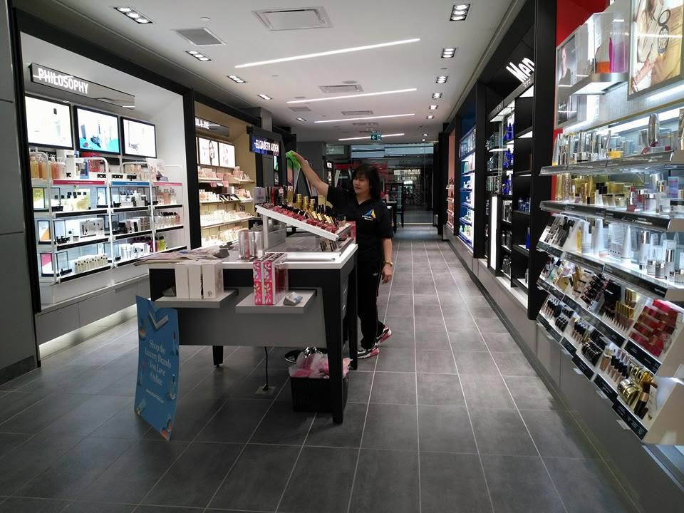 Hard Floor Scrubbing & Sealing — Commercial