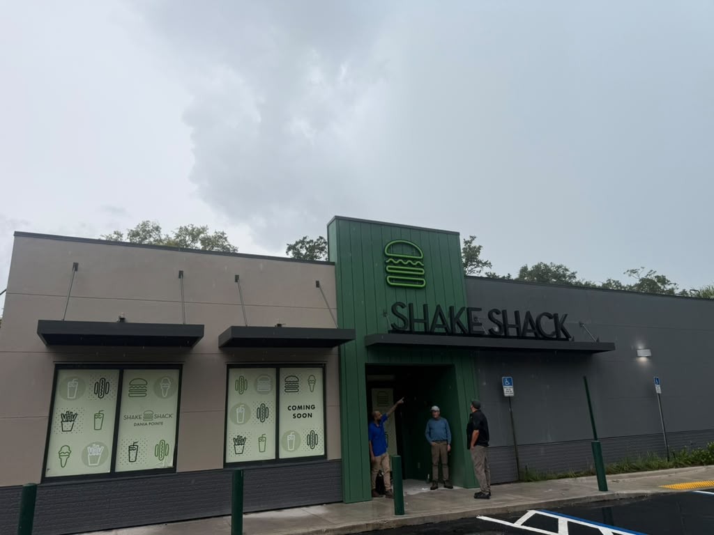 Commercial Restaurant Facade project by MVVAC Painting LLC