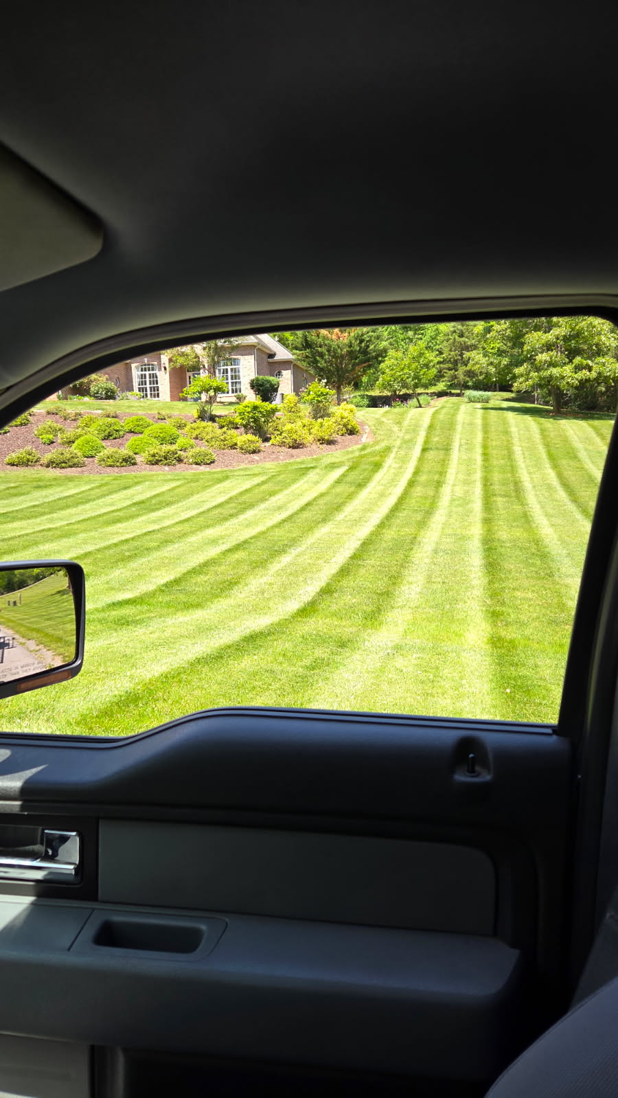 Perfect Striping from Passenger View - Lawn Man LLC Winchester VA