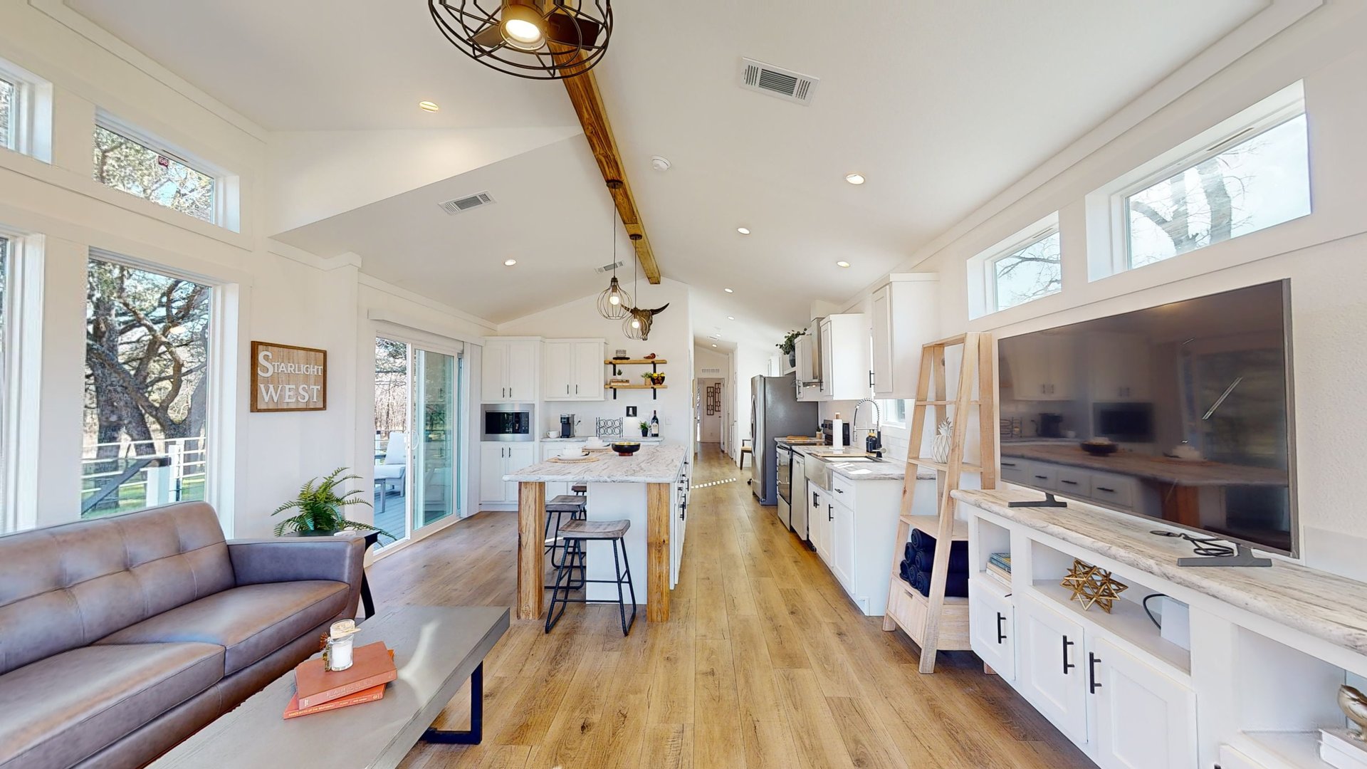 3D virtual tour of The Abilene manufactured home interior