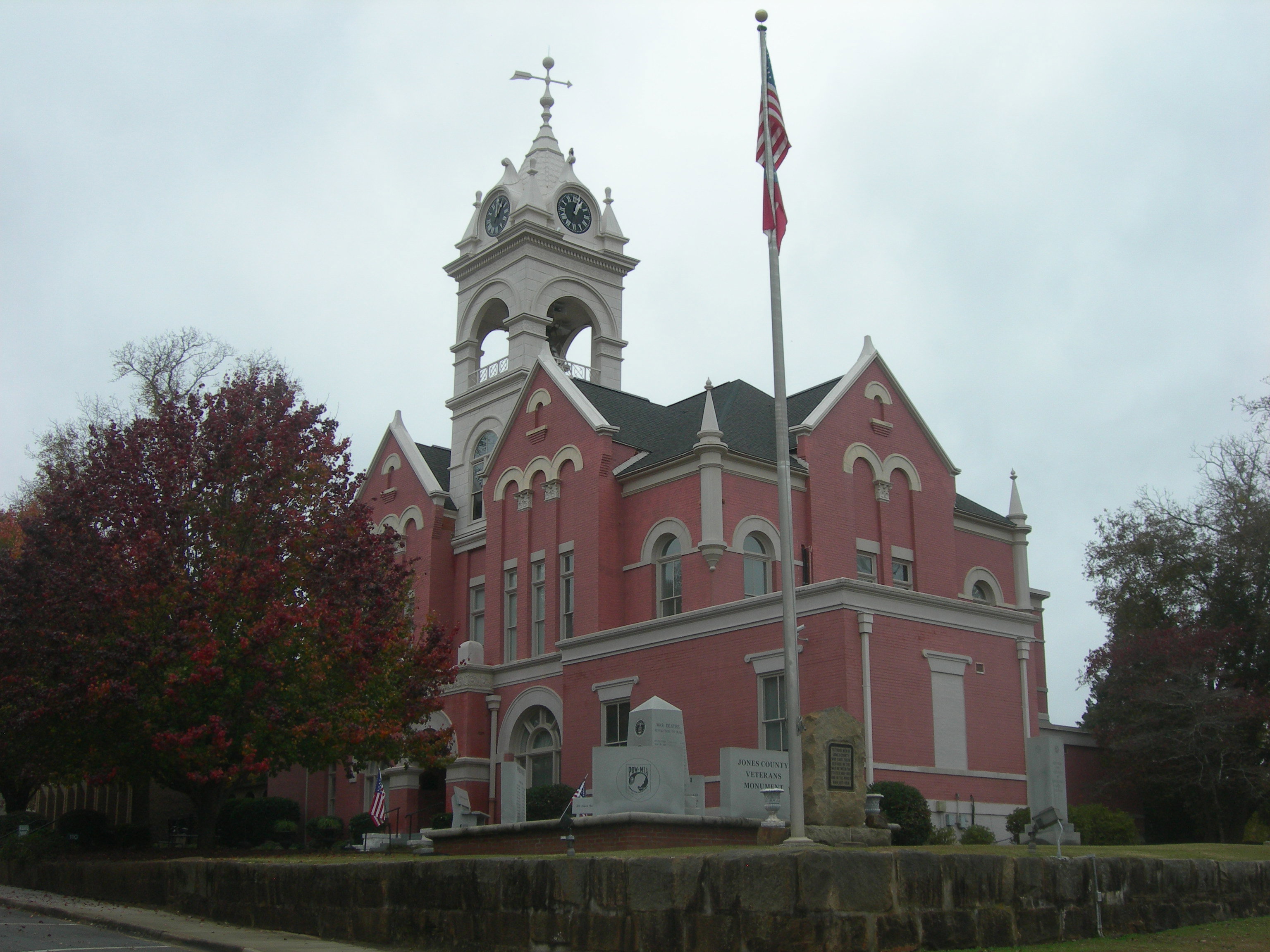 Gray, GA — Jones County Courthouse, est. 1906