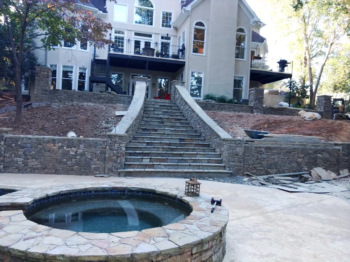 Retaining Walls & Decking