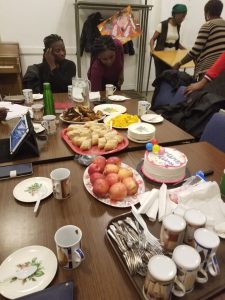 Around the table: sharing food, open dialogue, confidential reflections, and practical strategies on reporting and mutual protection.