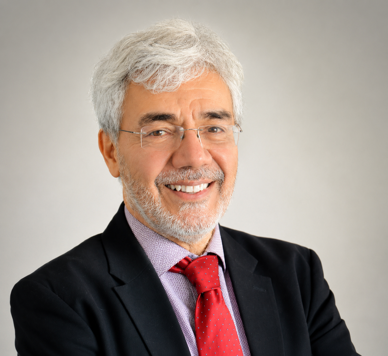 Dr. Martín Gallegos Duarte, oftalmólogo especialista en estrabismo en Querétaro