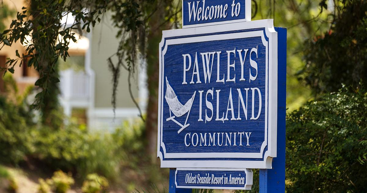 Pawleys Island community