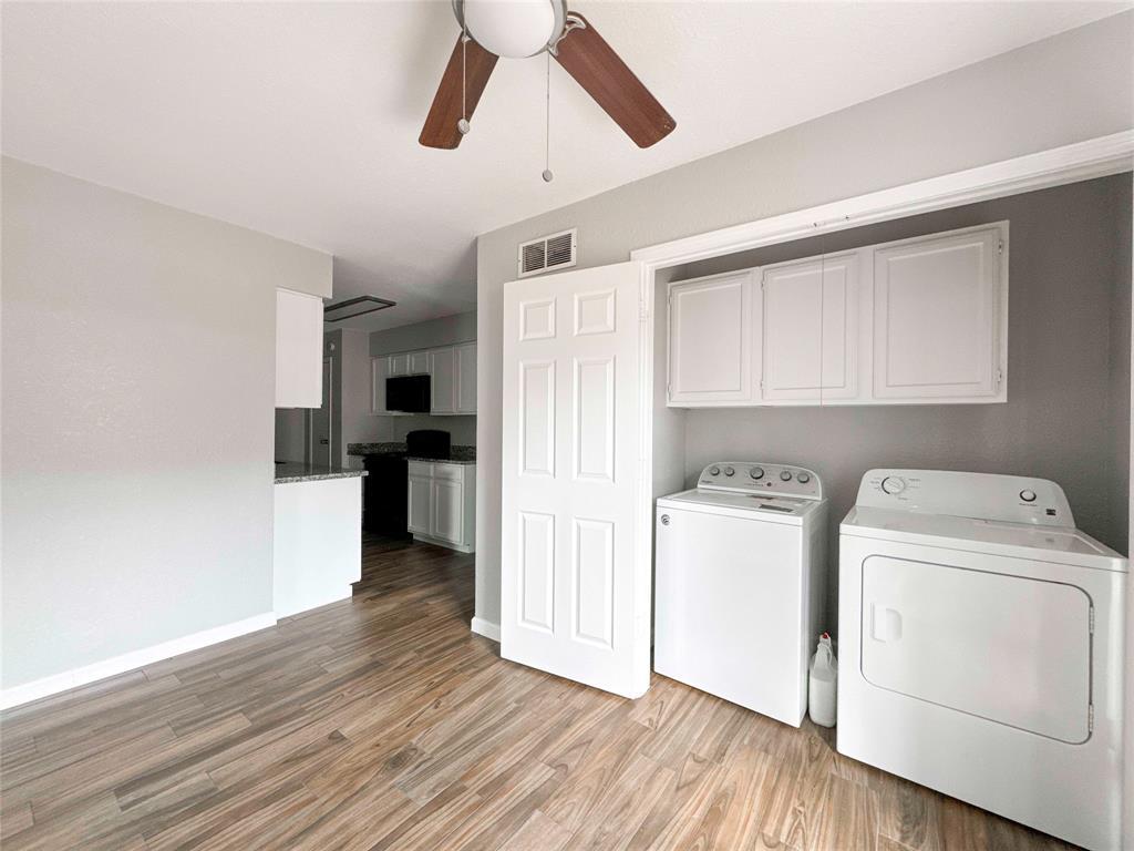 Duplex interior painting project in Santa Fe, TX — photo 5 of 5