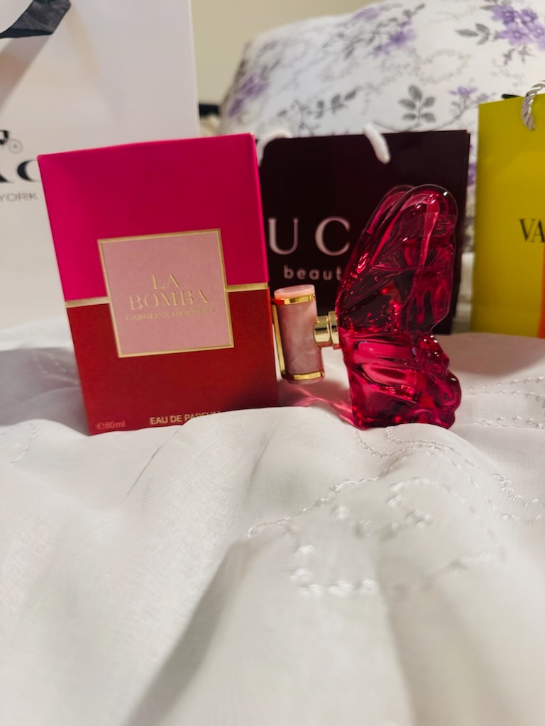 Carolina Herrera La Bomba Eau De Parfum 80ml bright pink bottle with original presentation box