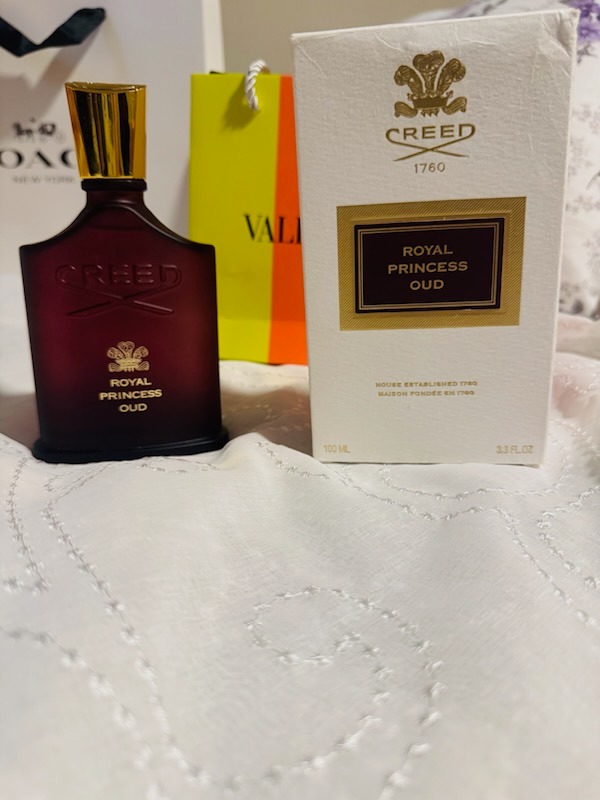 Creed Royal Princess Oud 100ml luxury perfume bottle with original presentation box and shopping bag