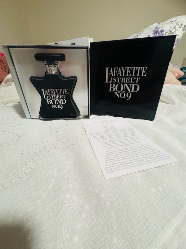 Lafayette Street Bond No. 9 luxury fragrance bottle in black star-shaped bottle with box and authenticity paper