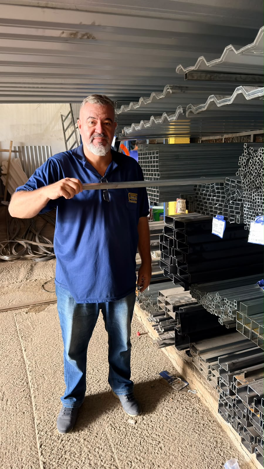 Apresentação de produto na Imperial Ferro e Aço