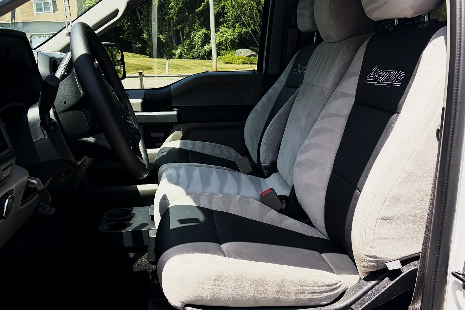 Complete interior and exterior detailing results by Bubbles Mobile Detailing 1