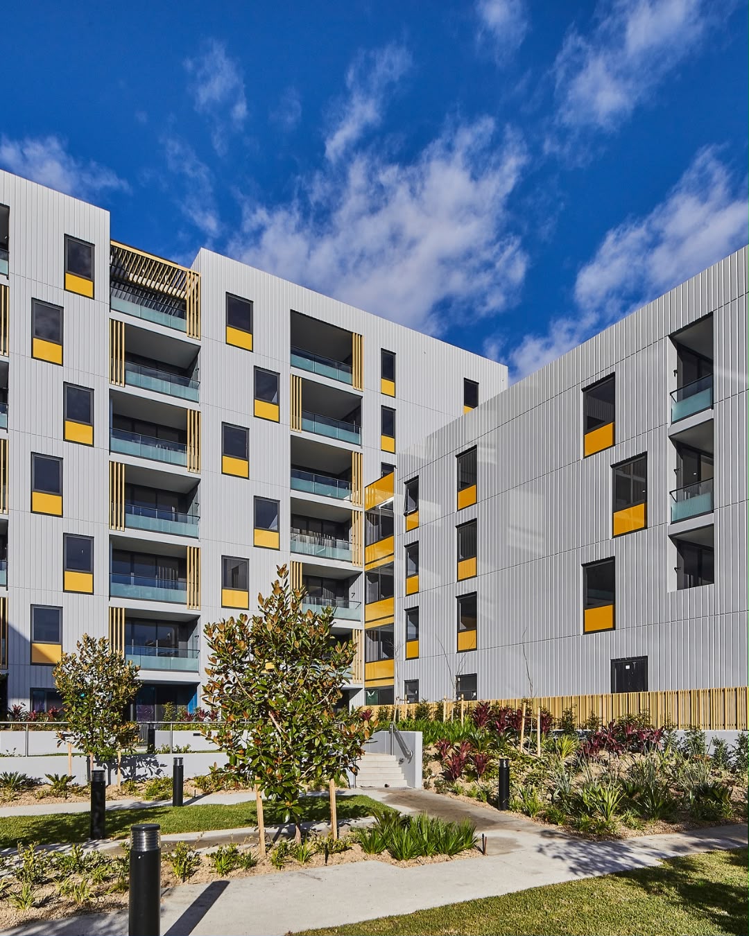 Meriton Suites Sydney Airport - Alutec Windows Multi-Residential & Commercial project