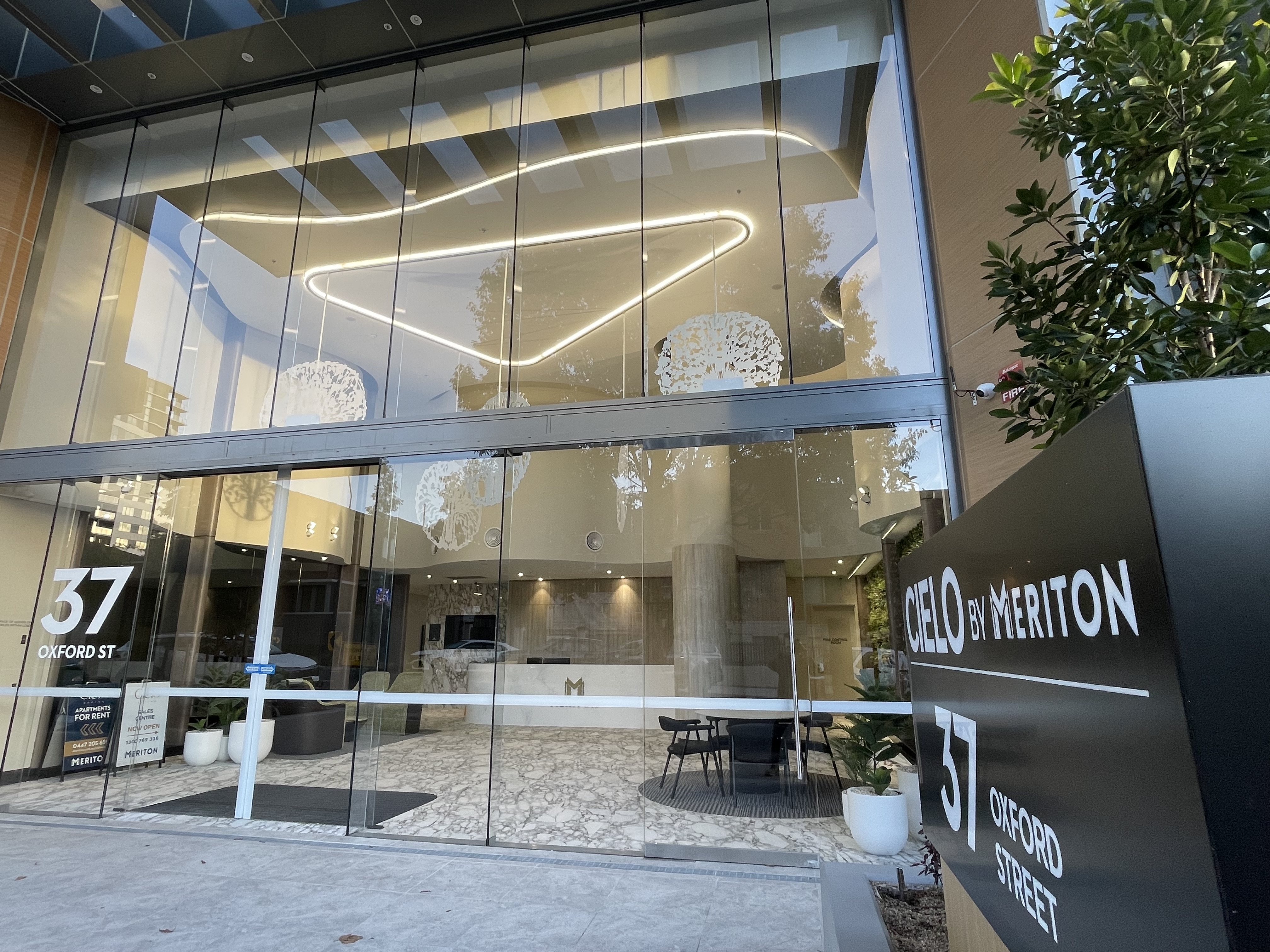 Meriton Cielo Epping Luxury Tower detail view 2