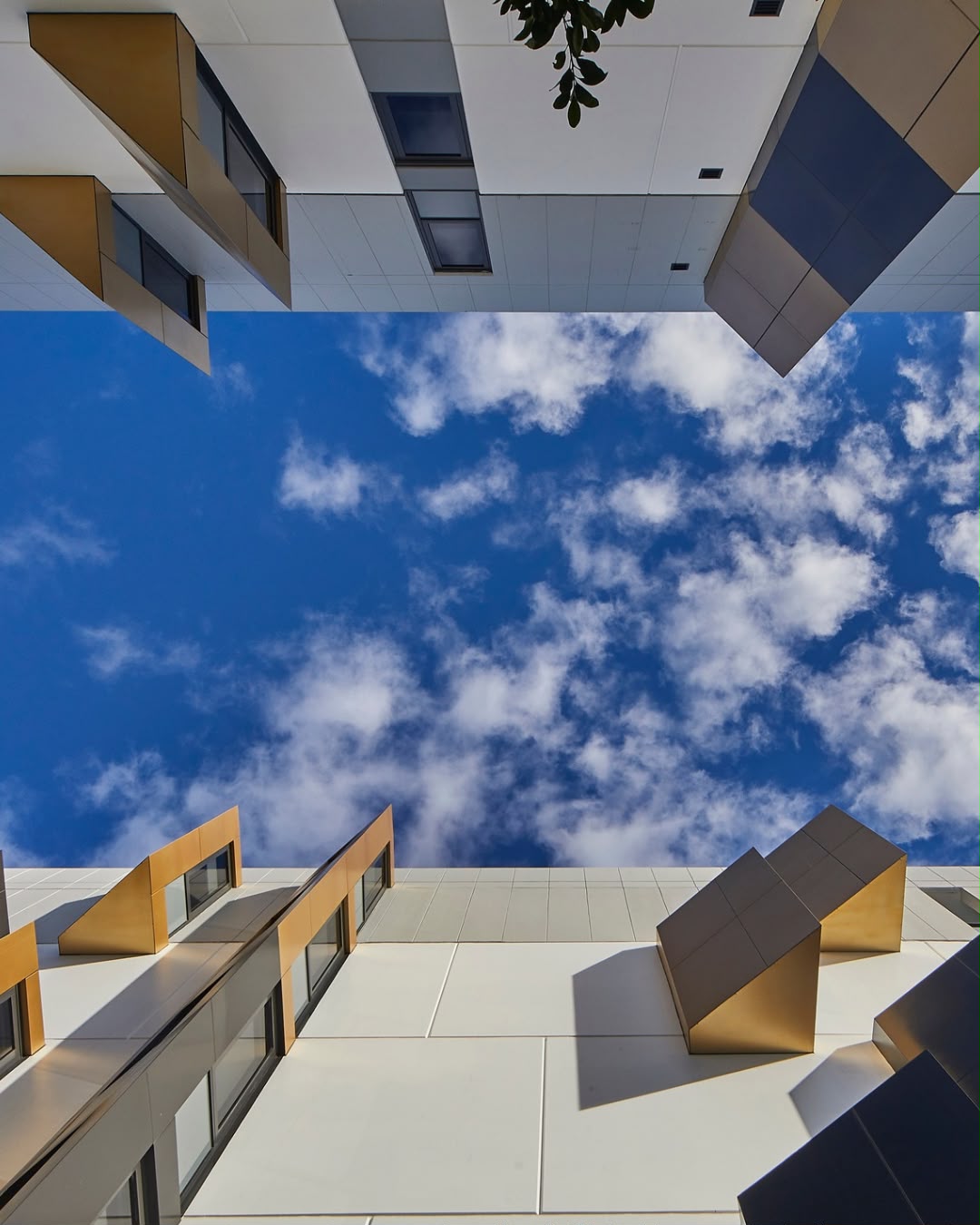 Meriton Suites Sydney Airport detail view 4