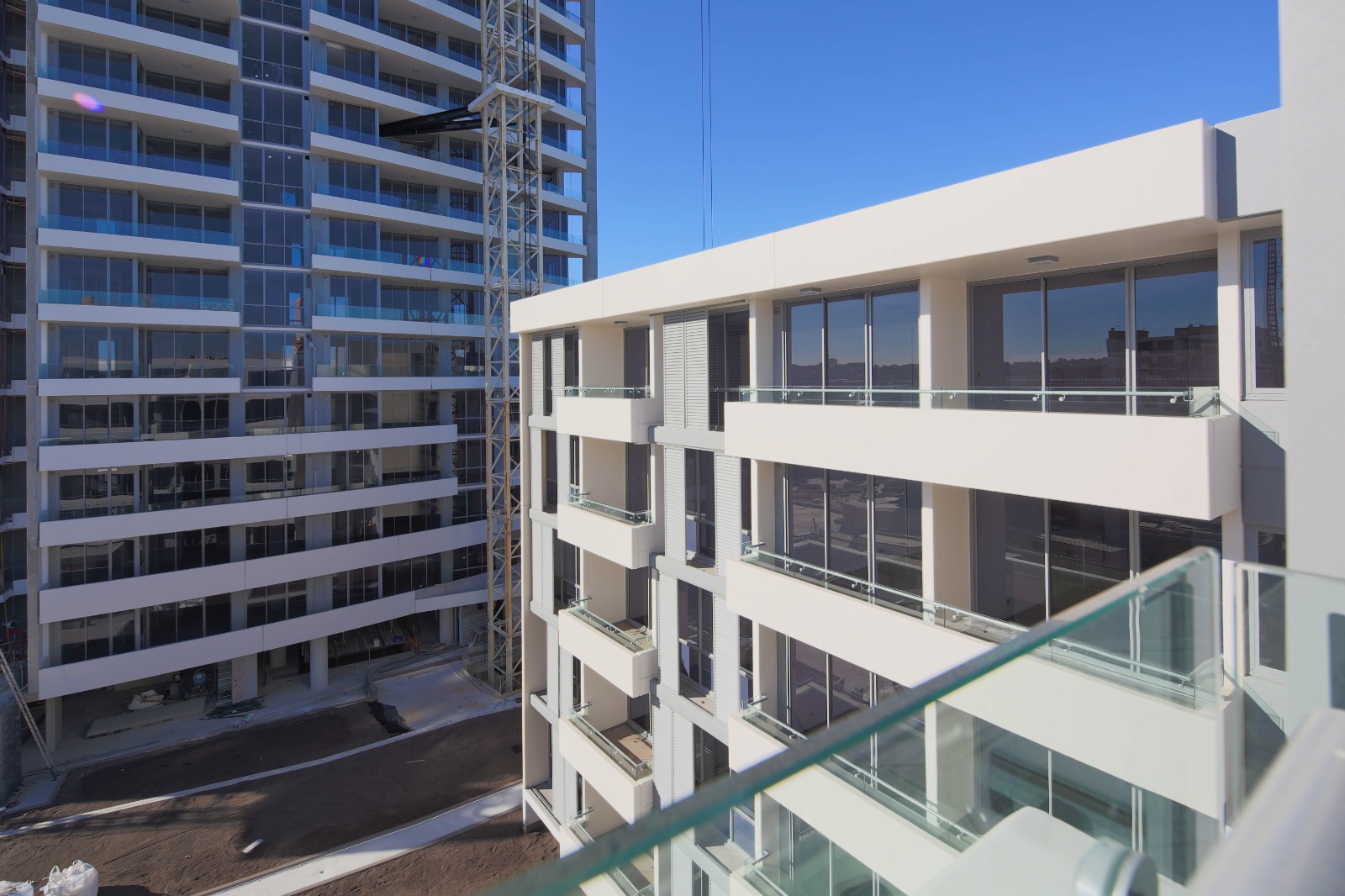 Meriton Vantage North Rhodes Tower detail view 2