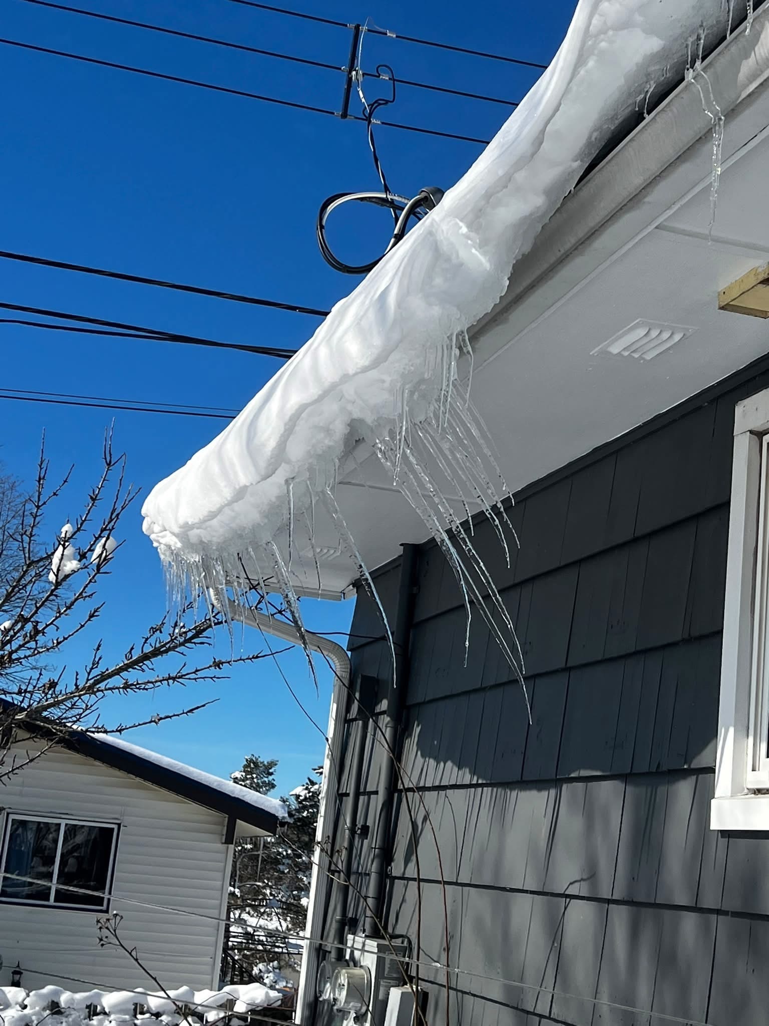 Winter Roof & Gutter Ice Damming