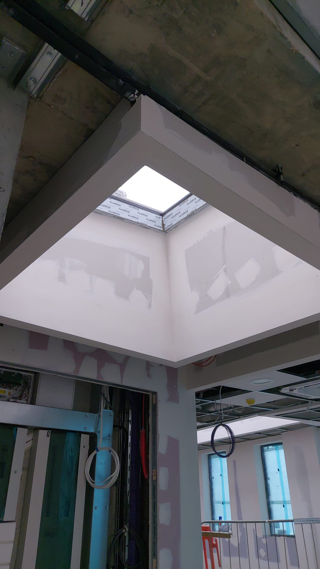 Commercial fit-out with skylight systems — Horizon envelope and finishing capability