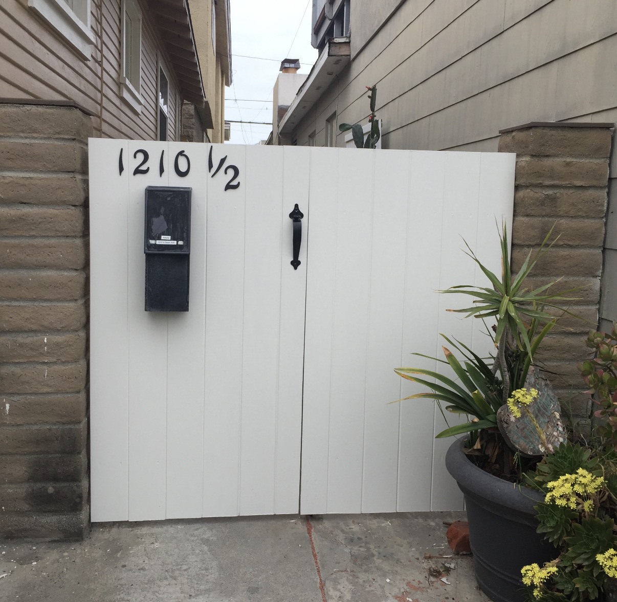Long Beach Fences and Gates-Custom Gate-El Dorado Park