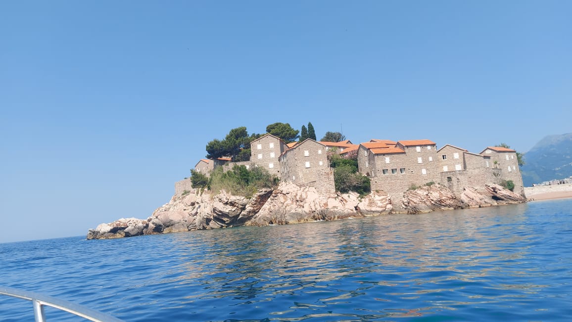 Sveti Stefan & Hidden Coves Cruise