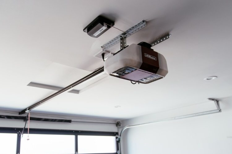 Garage Door Opener Repair in Las Cruces, NM