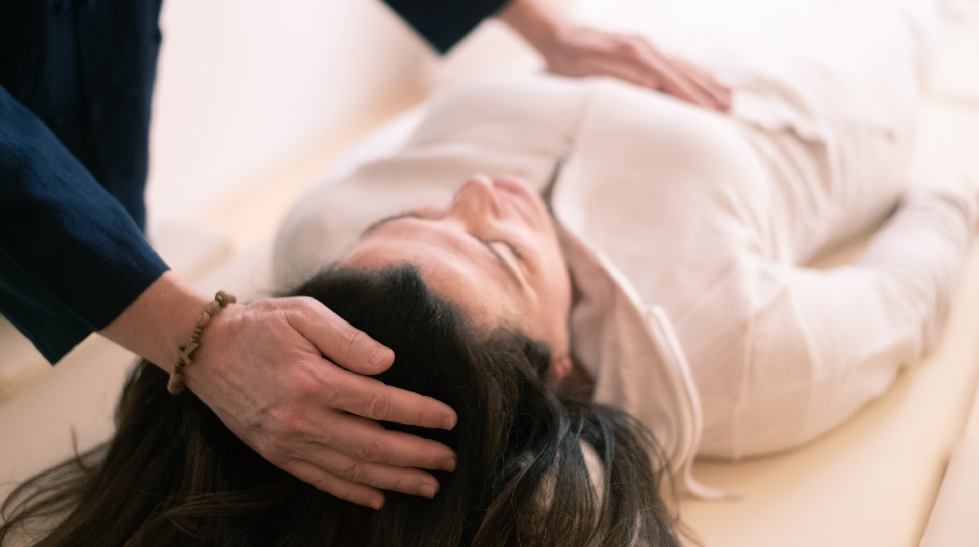 Medical Qigong treatment session