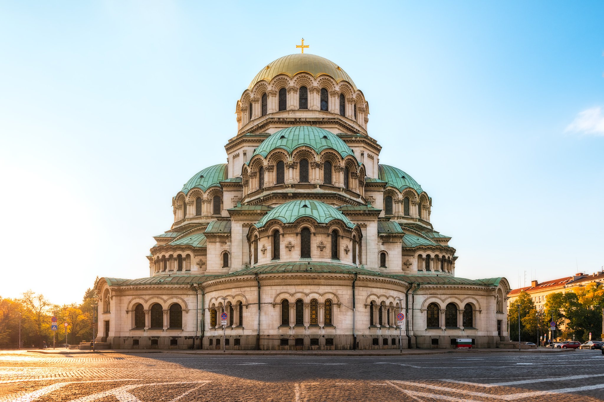 София - Александър Невски - почистване в цяла София