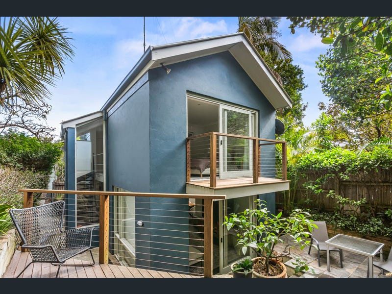 Federation home in Longueville with balcony and garden, showcasing prestige architecture.