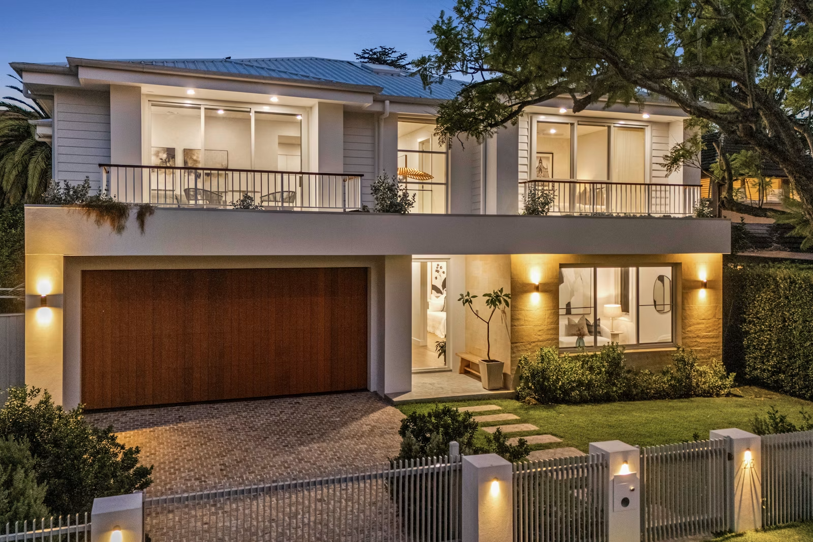 Elegant waterfront home in Hunters Hill, showcasing property value and lifestyle.