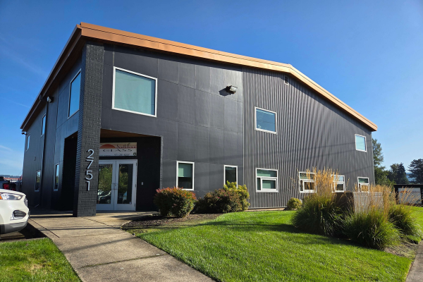 Newberg Location (Commercial)